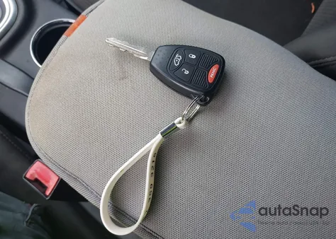 2011 Chrysler 200 Touring из США, поврежденный, VIN 1C3BC1FB1BN522001